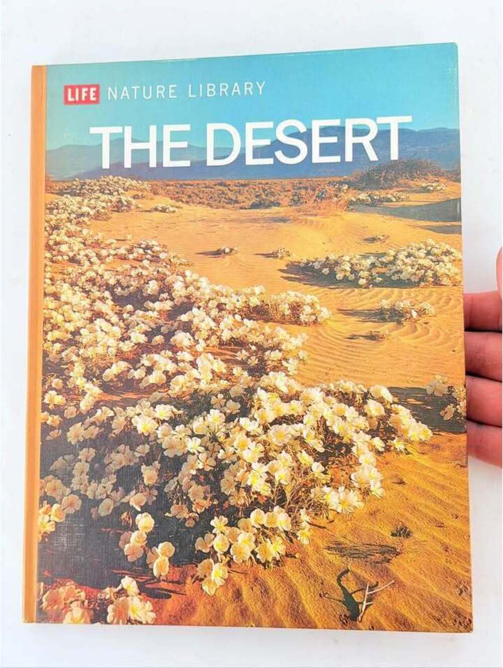 Life Nature Library: The Desert